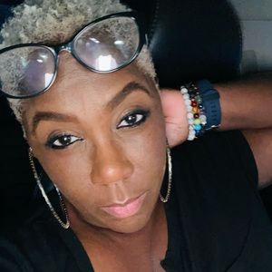 Meet your Posher, Alicia